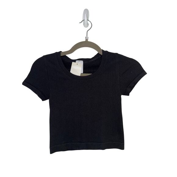 ❤️‍🔥NWT All in Motion Ribbed Cropped Fitted Tee Black XS - Picture 2 of 7